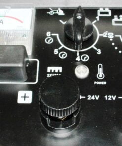 نمای پنل کنترل دستگاه شارژر و استارتر